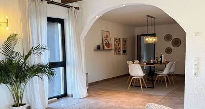 Appartement spacieux de 130 mÂČ Ă Monschau avec terrasse et sentiers de randonnĂ©e