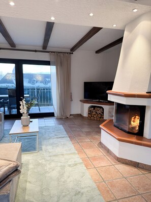 Interior - Eifelstube | 130qm large Apartment in Monschau with fireplace and table football (Monschau)