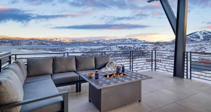 Mins to Deer Valley Lift Firepit, Game Room, Views, 5bdr Orion by Avantstay