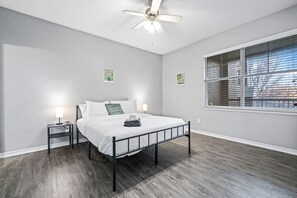 2 bedrooms, iron/ironing board, WiFi, bed sheets