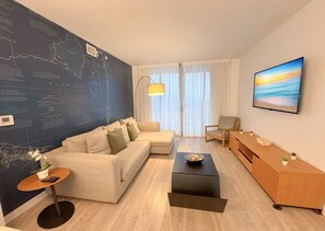 TV - Beachwalk 2 Bedroom Oasis (Hallandale Beach)