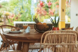 Outdoor dining - Kaz Lorizon (Entre-Deux)