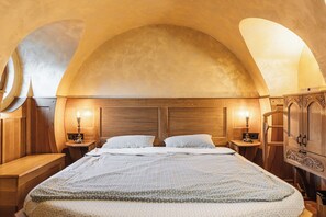 1 camera, una scrivania, culla da viaggio, Wi-Fi gratuito