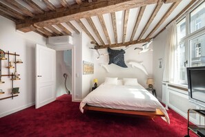 2 quartos, ferros/tábuas de passar roupa, Wi-Fi, roupa de cama