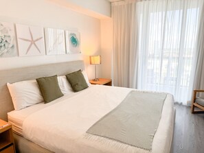 2 bedrooms, desk, iron/ironing board, travel crib