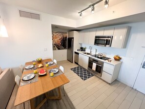 Fridge, microwave, oven, stovetop