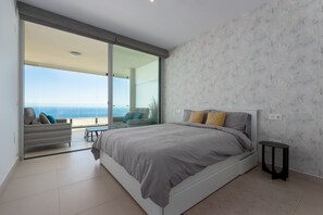 3 bedrooms, iron/ironing board, free WiFi, bed sheets - Apartment 'Stupa Hills - Spectacular Sea Views' with Sea View, Wi-Fi and Air Conditioning (Benalmadena)
