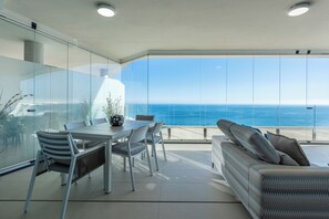 Dining - Apartment 'Stupa Hills - Spectacular Sea Views' with Sea View, Wi-Fi and Air Conditioning (Benalmadena)