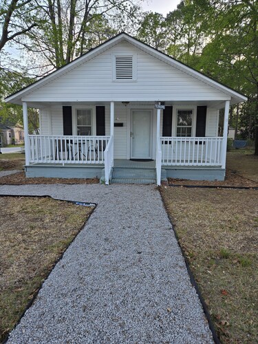 Charming 2-bedroom house in Cheraw with AC