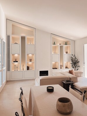 Smart-tv och eldstad