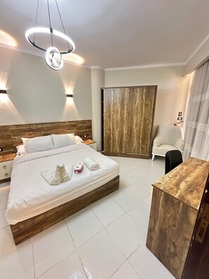 Studio Apartment with Balcony R-219 | Skrivebord, skrivebord for bærbar PC og wi-fi (inkludert)