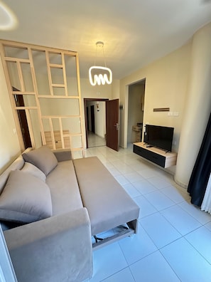 Studio Apartment R-308 | Coin séjour