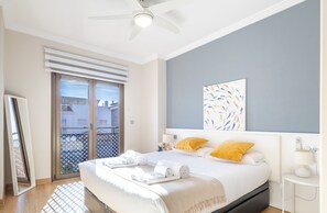 2 bedrooms, iron/ironing board, travel crib, free WiFi