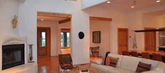 Big Sky Marfa - Quiet, Spacious Adobe with Spectacular WtX Views!