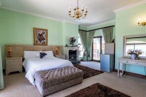 7 Schlafzimmer, Schreibtisch, Bügeleisen/Bügelbrett, Internetzugang