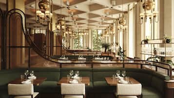 5 restaurants, breakfast, lunch, dinner served; international cuisine