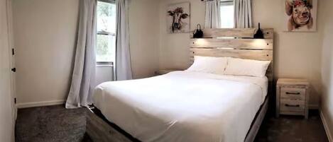 3 chambres, lit parapluie, Wi-Fi, draps fournis