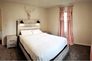 3 slaapkamers, reisbedje, wifi, beddengoed