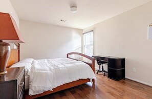4 chambres, bureau, fer et planche à repasser, Wi-Fi