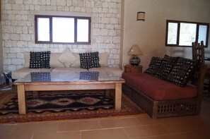 Comfort-Villa, Meerblick | Hochwertige Bettwaren, individuell eingerichtet