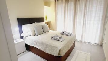 2 bedrooms, iron/ironing board, free WiFi, bed sheets