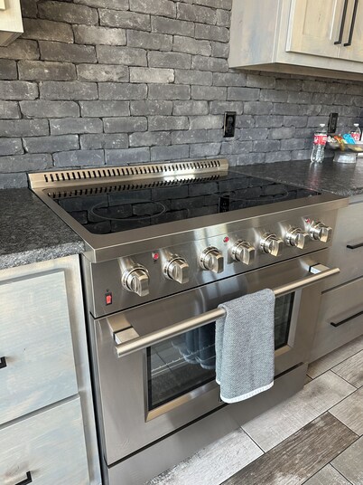 South of Norman, Cougar Cabin with Air Hockey, Fireplace