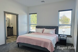 3 chambres, bureau, fer et planche à repasser, Wi-Fi gratuit