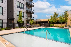 Pool - Hazel Hiatus near Parthenon (Nashville)