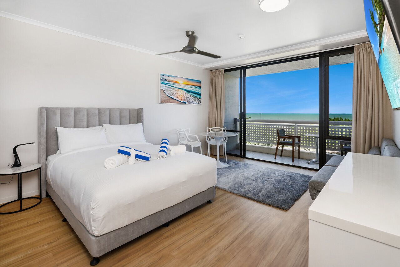 2 bedrooms, iron/ironing board, travel cot, free WiFi