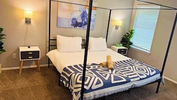 3 bedrooms, desk, iron/ironing board, travel crib