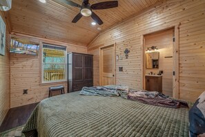 2 室のベッドルーム、WiFi (無料)、ベッドシーツ