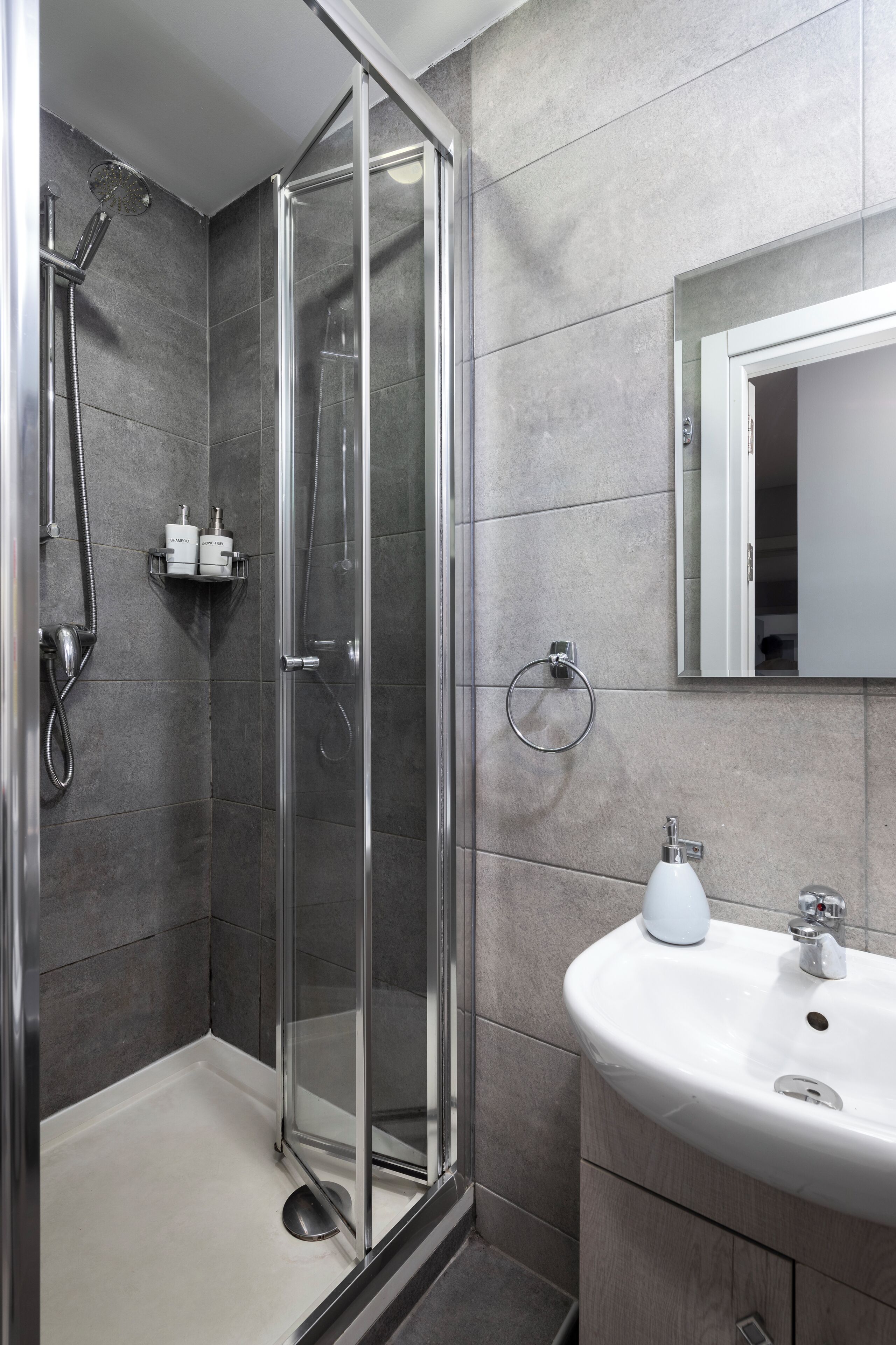 Foto - Modern Ensuite Rooms in Shared Apartment Near Balluta Bay Sliema Gzira