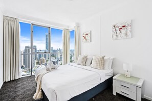 2 soverom, safe på rommet, strykejern/-brett og internettilgang