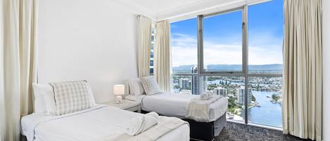 2 bedrooms, in-room safe, iron/ironing board, internet