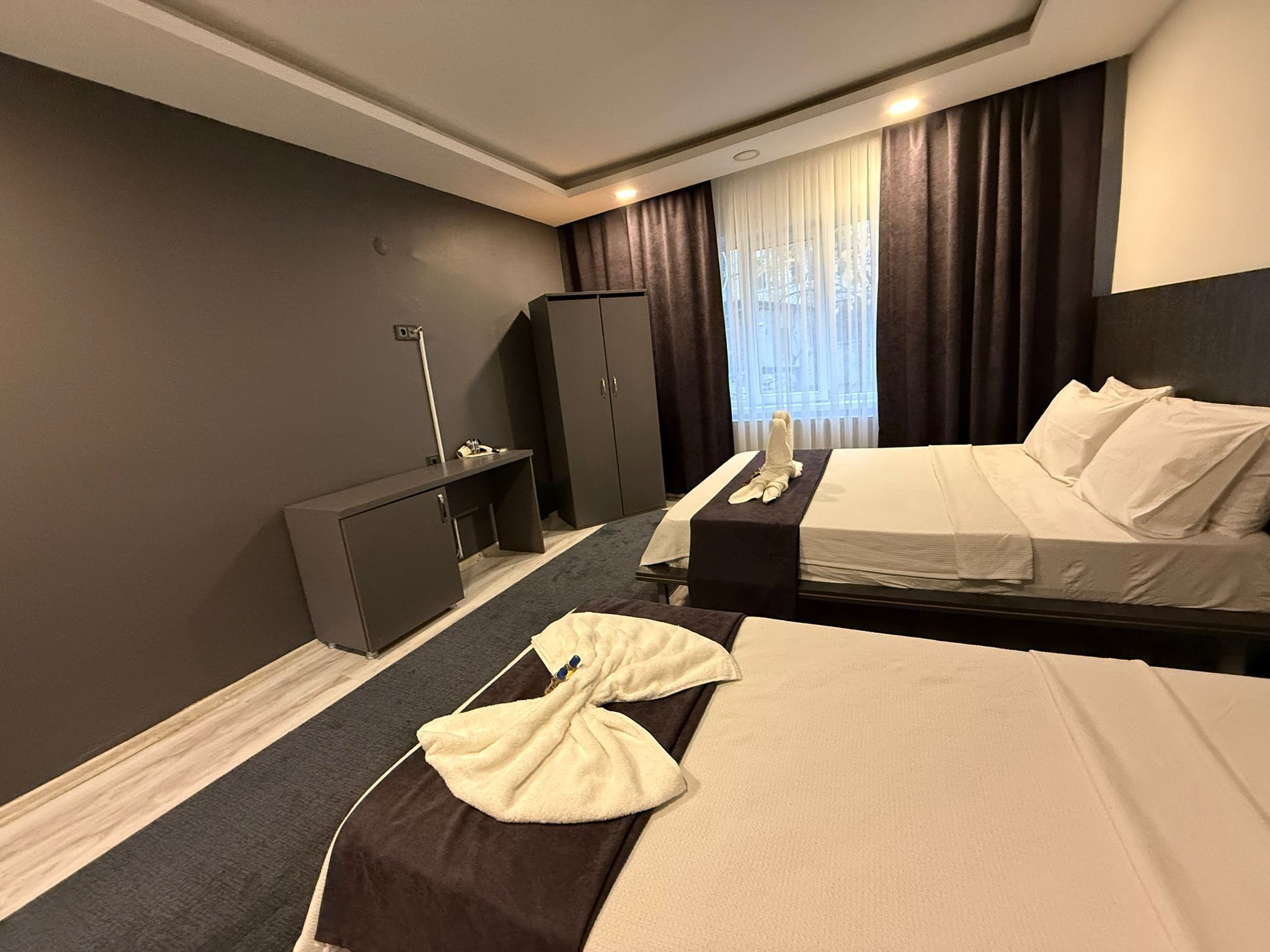 1 間臥室、書桌、筆電工作空間、免費無線上網