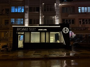 Front of property - Home Suit apart otel (Kutahya)