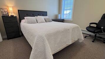 1 bedroom, WiFi (free), bed sheets