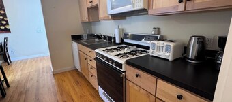 Island Pond Apartment on VAST Trail – 1BR, 1BA