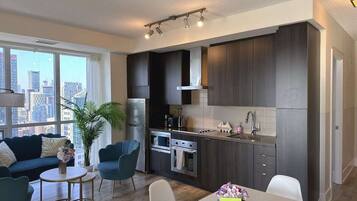 Family Apartment, Lake View | Living area