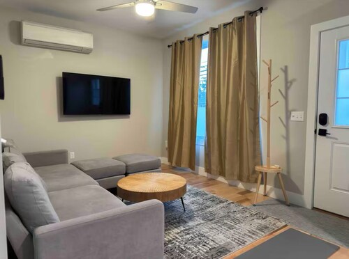 Charming 2-bedroom cottage