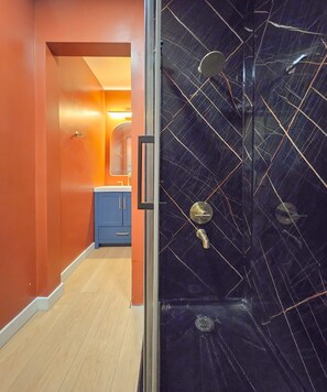 Salle de bain commune