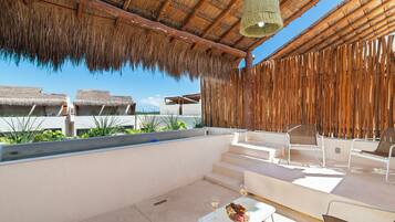 Departamento familiar, alberca privada | Terraza o patio