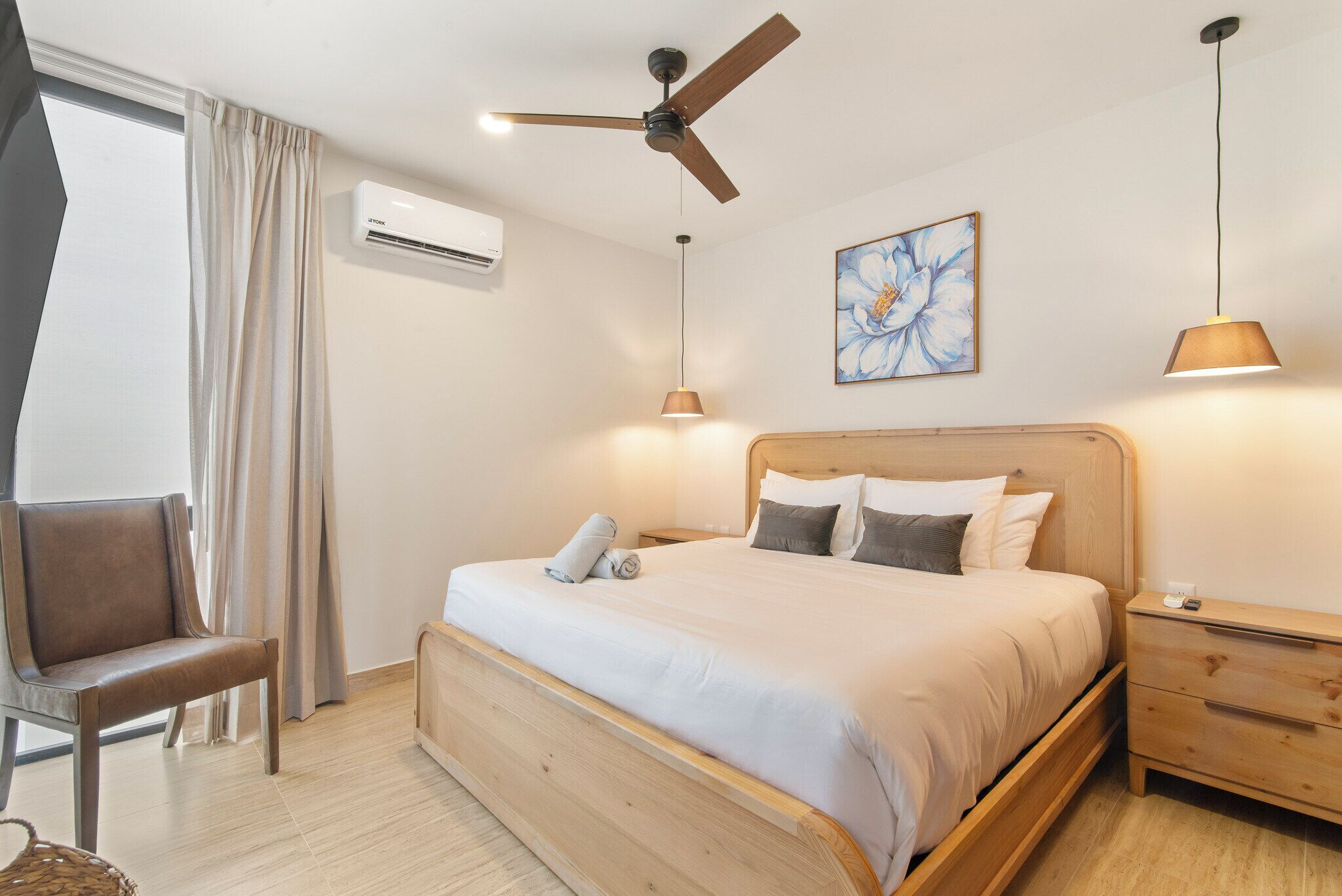 Departamento panorámico, alberca privada | 2 habitaciones, decoración personalizada y muebles diferentes 