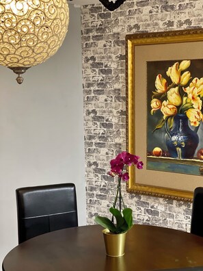 Dining - Charming 2BE/2BA condo on Preston in Dallas (Dallas)