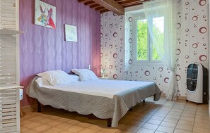 4 間睡房、可攜式嬰兒床、免費 Wi-Fi