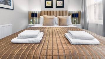 2 bedrooms, WiFi, bed sheets