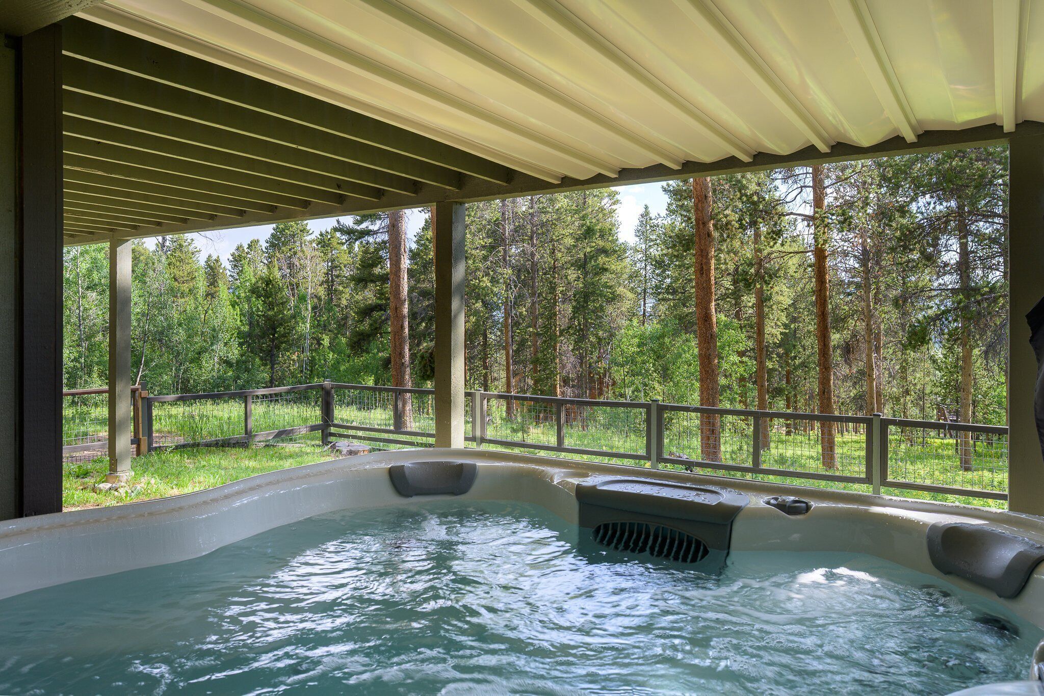 Bañera de hidromasaje exterior