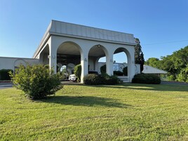 Fachada de la propiedad