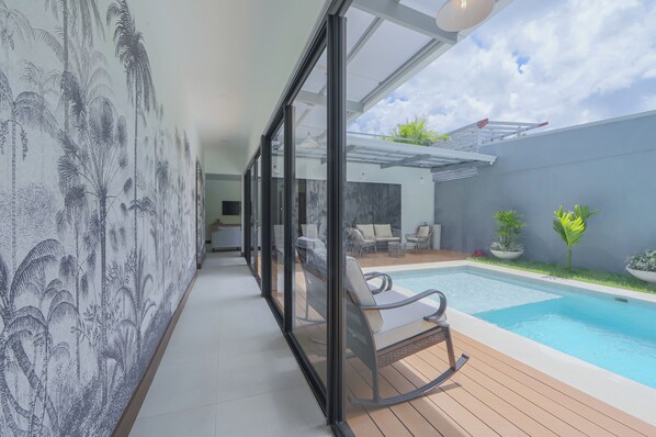 Outdoor pool - Casa Tropicalia la Fortuna / Arenal Volcano View (La Fortuna)