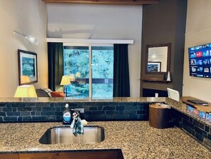 公寓式客房, 多张床, 使用泳池, 山景 (#507) | 住宿内部